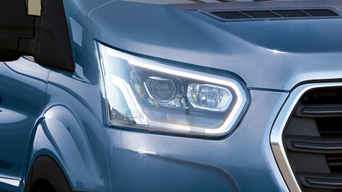 Feux de jour à LED ultra-lumineux du Ford Transit Châssis-Cabine